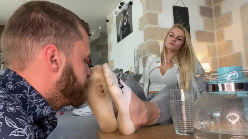 Emmys Feet, Socks – After 14 Days My Nasty Socks Needed To Be Tasted A Normal Worship HD  (2023 | Mp4)