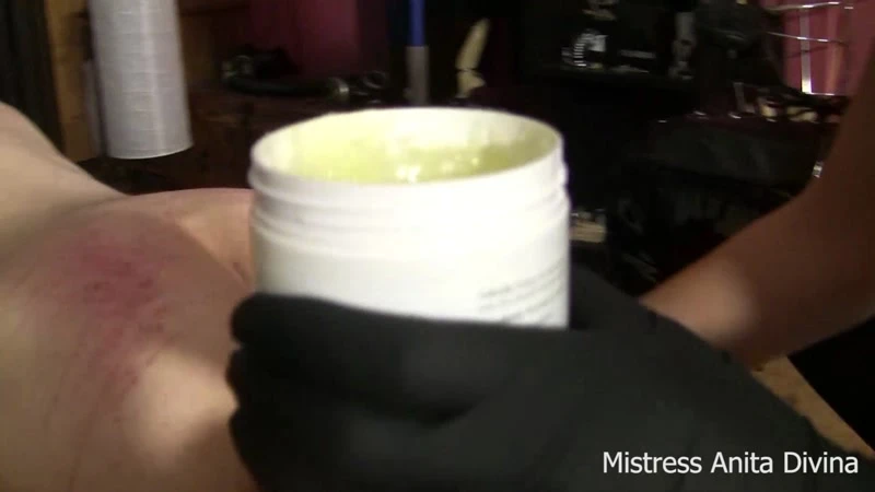 Anita Divina – Double Fisting her Private Property HD  (2023 | Mp4)