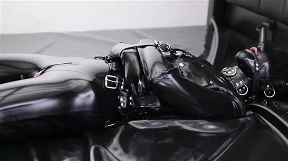 jacketedfucked UltraHD/4K  (2024 | MPEG-4)