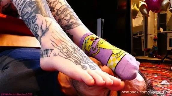 Smell My Feet and Ass with Mistress Mercy Rage HD  (2025 | MPEG-4)