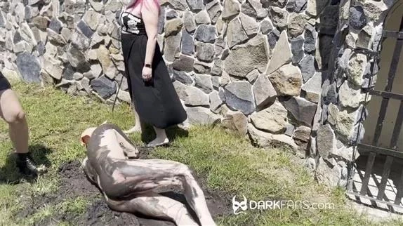 Sadic Sadie - Pig In Mud HD  (2025 | MPEG-4)