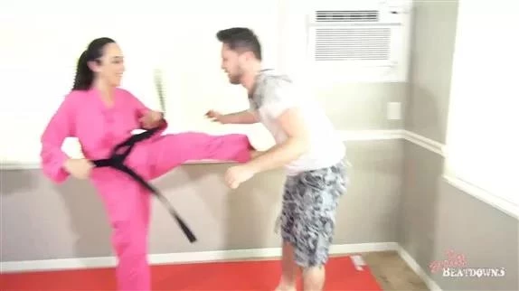 XBrats - Roxanne Rae 161 - Bratty Beatdown FullHD  (2025 | MPEG-4)