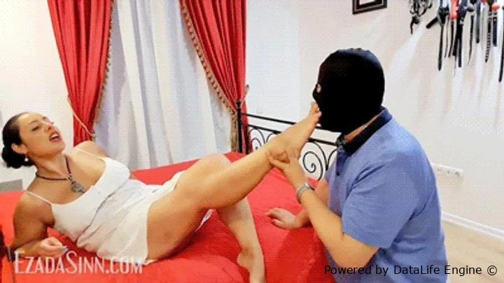 Worshiping My sweaty Sanctum with Ezada Sinn FullHD  (2025 | MPEG-4)