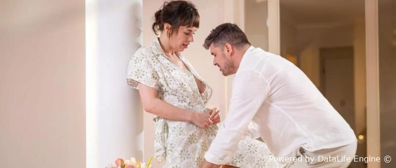 Olive Glass - Distracting 2K  (2026 | MPEG-4)